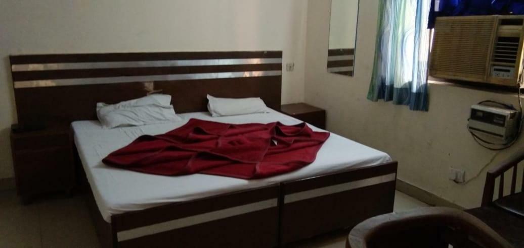 Hotel S P New Delhi Eksteriør bilde